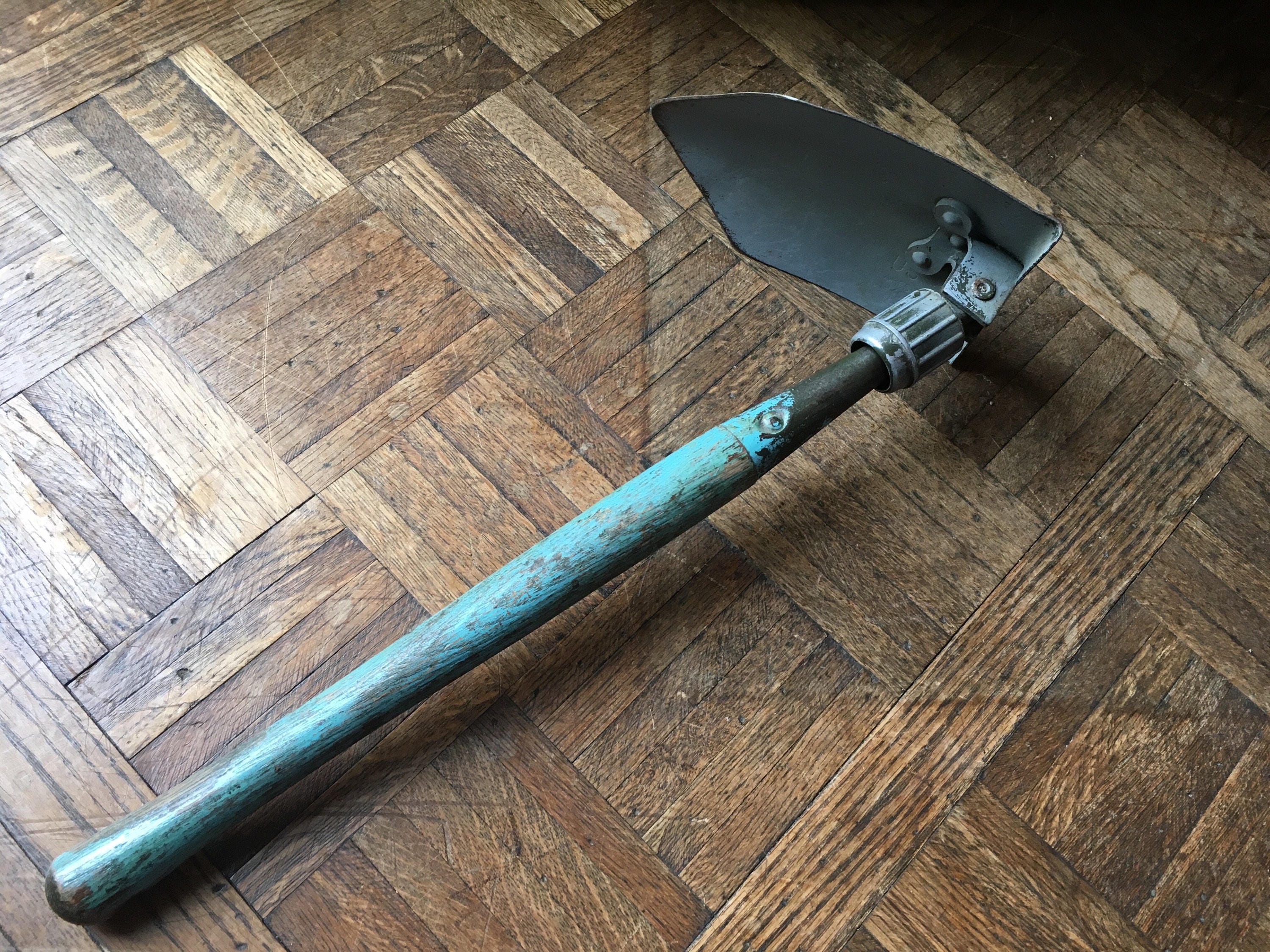 WWII Era Folding Trench Shovel, US Military Issue Folding Shovel, Army