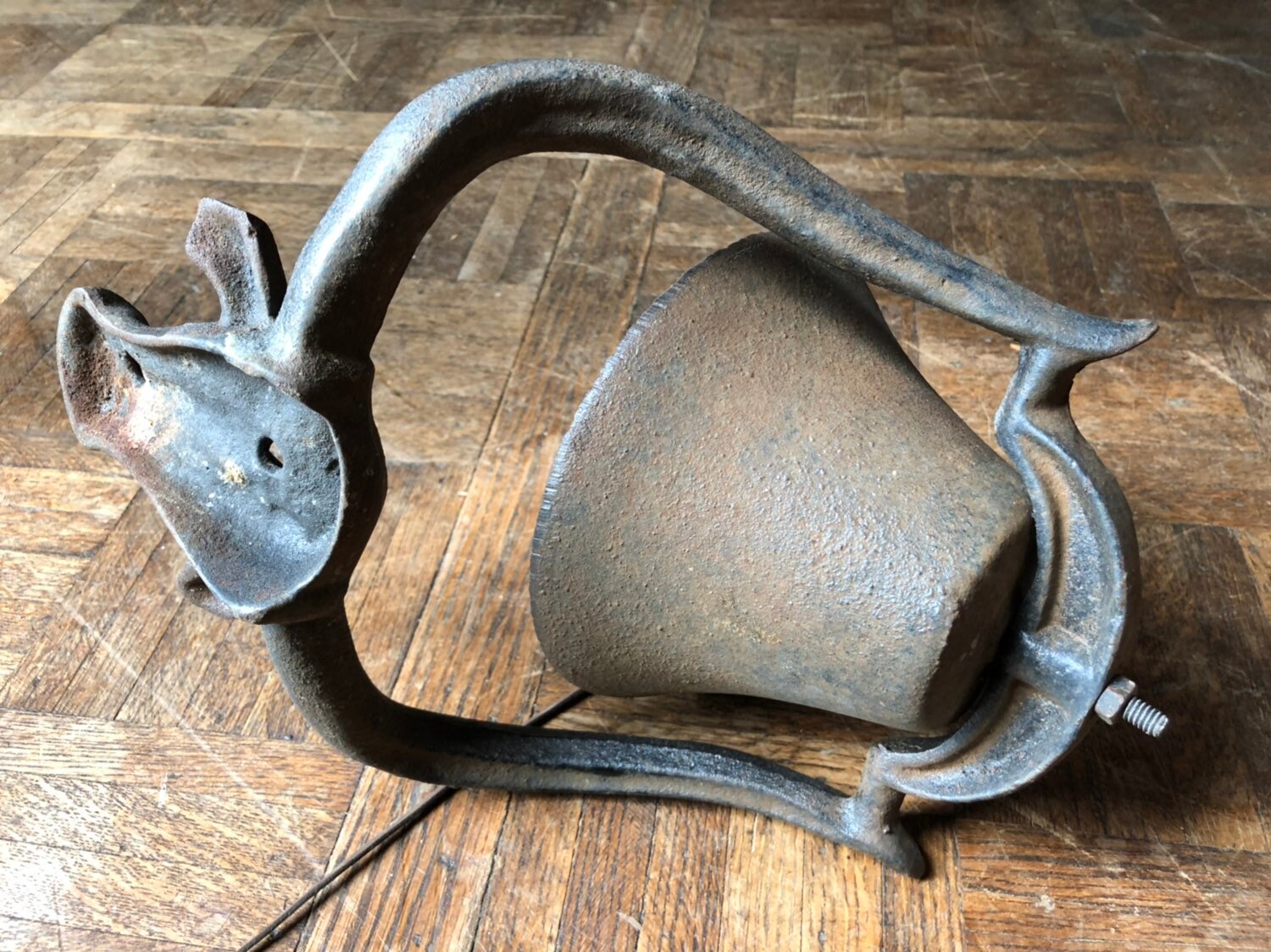 Vintage Cast Iron Dinner Bell, Cow Longhorn Steer Dinner Bell, Cast Iron Decor, Cast Iron Bell