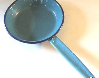 Vintage Graniteware Enamel Frying Pan - Teal Blue Sauce Pan w/ Handle - 6 7.5" - Blue w/ White Specks Graniteware Sauce Pan
