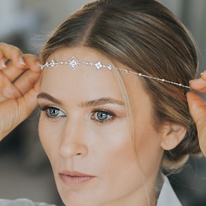 Gold forehead jewelry hotsell