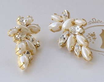 Bridal  pearls & crystals earrings