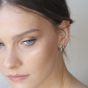 Dlicate Leaf earrings, Gold earrings, stud earrings, Gold leaf earrings, gold stud earrings, simple stud earrings
