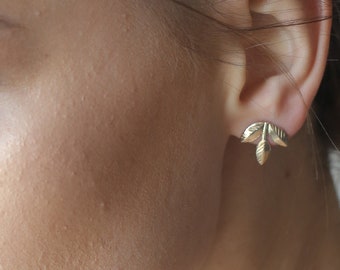 Gold leaf earring , Stud Leaf Earrings