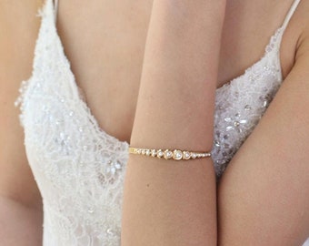 Bridal Bracelet, pearls bangle