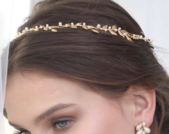 Gold Leaf Wedding Hair Vine Headpiece, Pearl Petal Bridal Hairpiece Accessories, Adjustable Floral Headband, Flower Goddess Wedding Crown