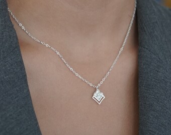 Crystals dainty necklace