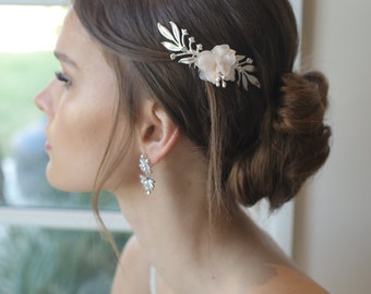 Bridal flower comb