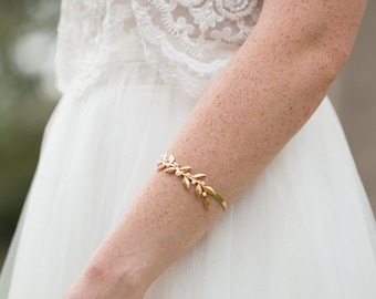 Bridesmaids Bracelet Gifts, Open Bracelet, Adjustable Best friend Bracelet, Flower Girl Bracelet, Dainty Wedding Leaf Bracelets
