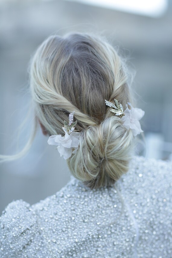 Two toned wedding hairpiece from bridal styles 8 Bridal Hair Down Looks for Your Big Day | Cliphair US main image 2