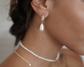 Teardrop Pearl Earrings gold, Brides jewelry, Bride Jewelry, drop pearl earrings, Bridal teardrop pearl Jewelry, Wedding pearl earrings