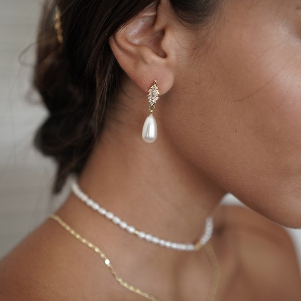 Teardrop Pearl Earrings gold, Brides jewelry, Bride Jewelry, drop pearl earrings, Bridal teardrop pearl Jewelry, Wedding pearl earrings