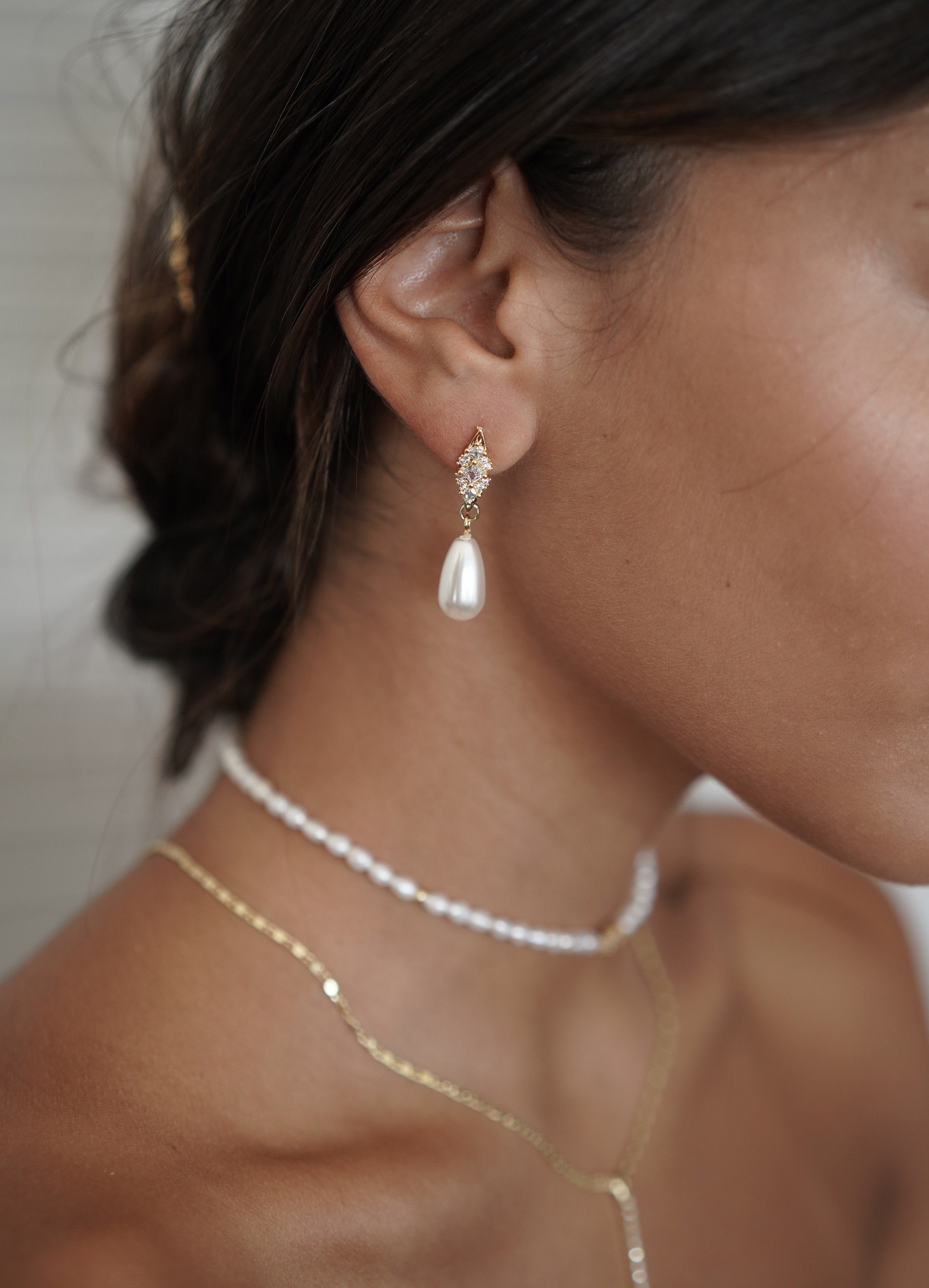 Teardrop Pearl Earrings gold, Brides jewelry, Bride Jewelry, drop pearl earrings, Bridal teardrop pearl Jewelry, Wedding pearl earrings