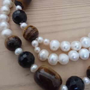 Vintage real Pearl and tigerseye bead necklace image 2