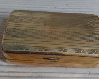 Vintage small brass snuff box