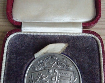 Vintage sterling silver Boxed swimming medal 1939