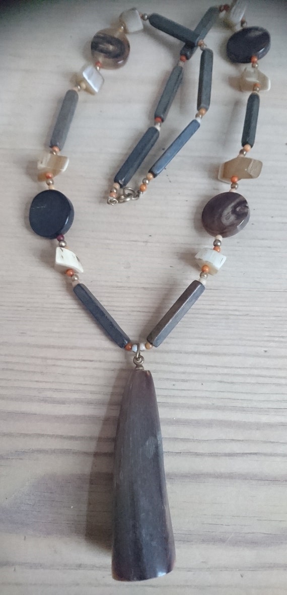 Vintage horn bead necklace Gem