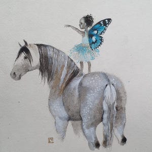 Impression Lucy Campbell « Uplifted », fille aux ailes de papillon sur un cheval gris pommelé