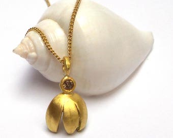 Simplicity pendant - gold Necklace - 18k gold pendant - Diamond pendant - Flower Necklace - Seeds Collection - Free Shipping!!!