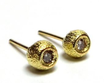 Pendientes de oro - Pendientes de botón de oro de 18 quilates - Pendientes de oro macizo de 18 quilates - Pendientes de diamantes con forma de guisantes - ¡Envío gratis!