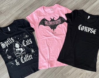 Lot of 3 Goodie Bag! Spooky Tees Lot! Halloween, Witch, Vampire Cat Tees Goth Graphic T-Shirts Small #453