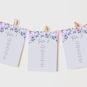 Tarjetas con planos de mesa para bodas con flores de color lila y rosas, tarjetas con planos de asientos para banquetes individuales, plano de asientos para el desayuno de bodas