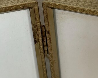Vintage 3.25”x4.25” gold folding photo frame Hollywood regency