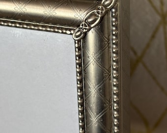 Vintage 5x7” pewter finish ornate photo frame