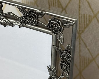 Vintage 5x7” pewter finish ornate roses photo frame
