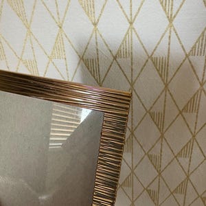 Vintage 4”x6” gold photo frame