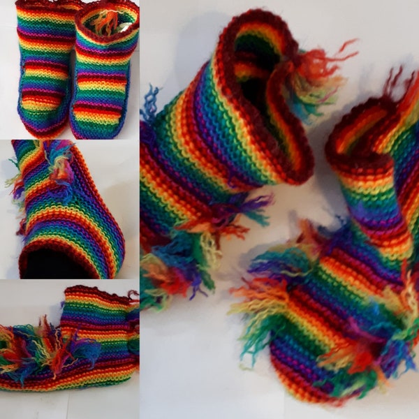 Tricoté à la main Hippy Boho Tassle frange Rainbow bébé bébés dames adultes chaussons réversibles chaussettes pantoufles
