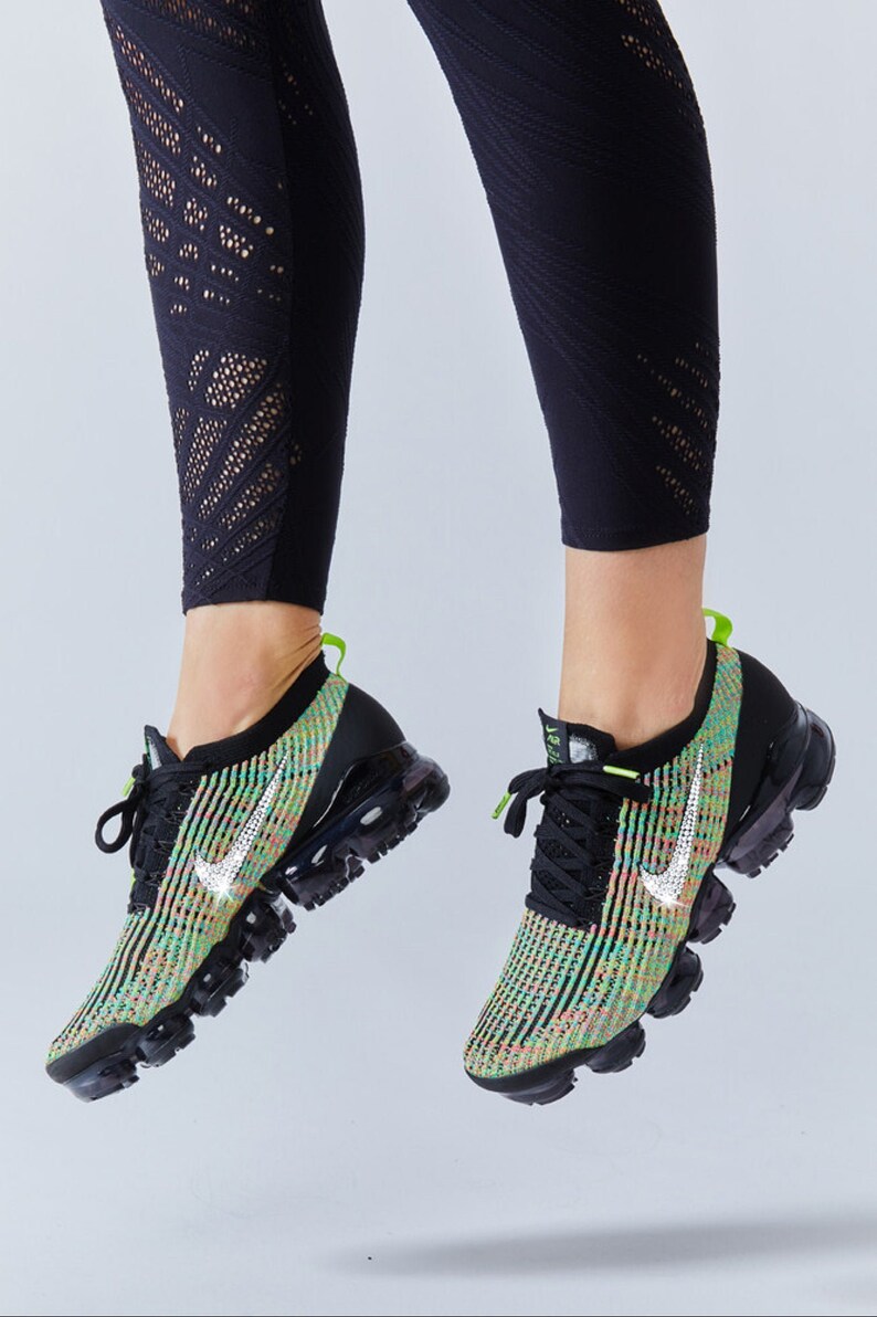 Buy Nike Air Max LTD 3 from 7989 in price comparison