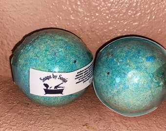 Large sphere 3 inch bluish green colored bath bomb, strong scent,  apple honey champagne scented big bubbly bath bomb, big bath fiz