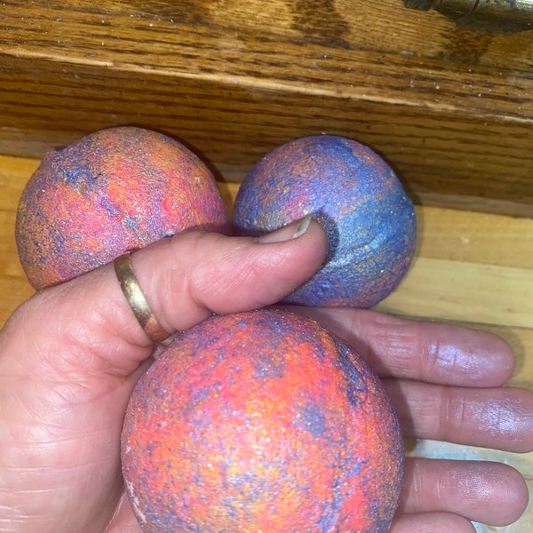 Pretty bath, Large 2 1/4 inch Rainbow sparkle colored bath bomb, rose water lemonade scent, big bubbly bath bomb, big bath fizzy, bath treat