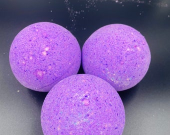 Large sphere 3 inch HOT purple colored bath bomb, strong scent,  blackberry sage scented big bubbly bath bomb, big bath fizzy fizz, round