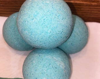 Large 2 1/2 inch mint green colored bath bomb, strong scent,  garden mint scented big bubbly bath bomb, big bath fizz, sphere shaped bomb