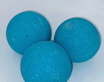 Large sphere shaped 3 inch blue colored bath bomb, strong scent,  apple honey scented big bubbly bath bomb, big bath fiz