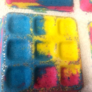 Jumbo waffle bath bomb, bath candy, pineapple cilantro scent, blue and yellow and pink colored bath bomb, fruity sweet scent, big bomb