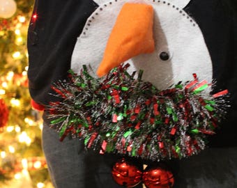 Lelijke kerstsweaters, ondeugend, heren, sneeuwpop met rode bal, kersttrui, winnaar wedstrijd, grappige trui, kersttrui, lichte trui