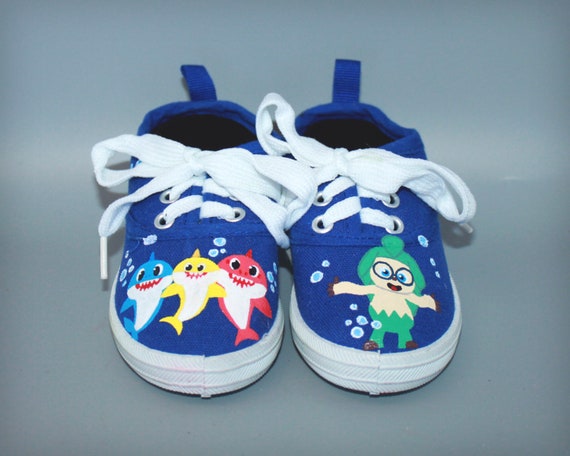 painted baby shoes
