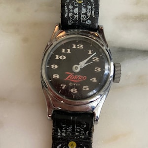 Vintage Zorro Watch, Walt Disney Productions, 1950s TV Shows, Zorro Wrist Watch, Mechanical Watch, Wind-up Watch, Antique Childs Watch