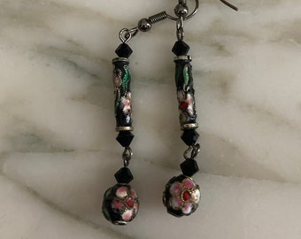 Cloisonné Bead Earring, Vintage Beads, Black Cloisonné, Mid-Century Cloisonné, Pierced earrings, Cloisonné hanging earrings