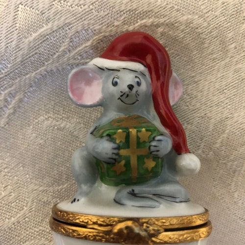 Limoges Box, Authentic, Christmas shops Mouse, French Limoges, Hand-painted, Porcelain Box, Limoges Christmas, signed Limoges, master Artisans