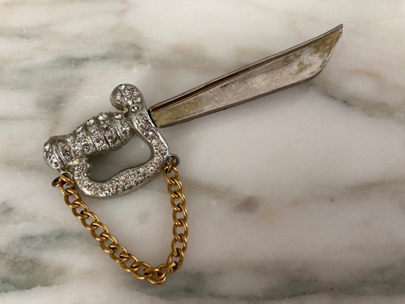 BALENCIAGA GOTH SWORDブローチ Balenciaga Goth Sword Pin BALENCIAGA GOTH SWORDブローチ Balenciaga Goth Sword Pin