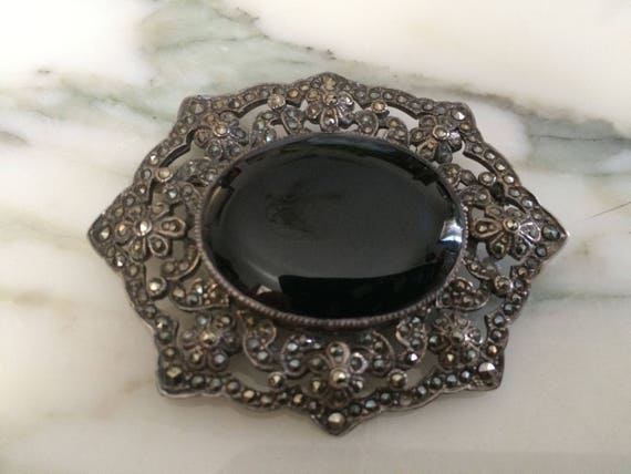 Onxy & Marcasite Oval Brooch Onxy & Marcasite Oval Brooch