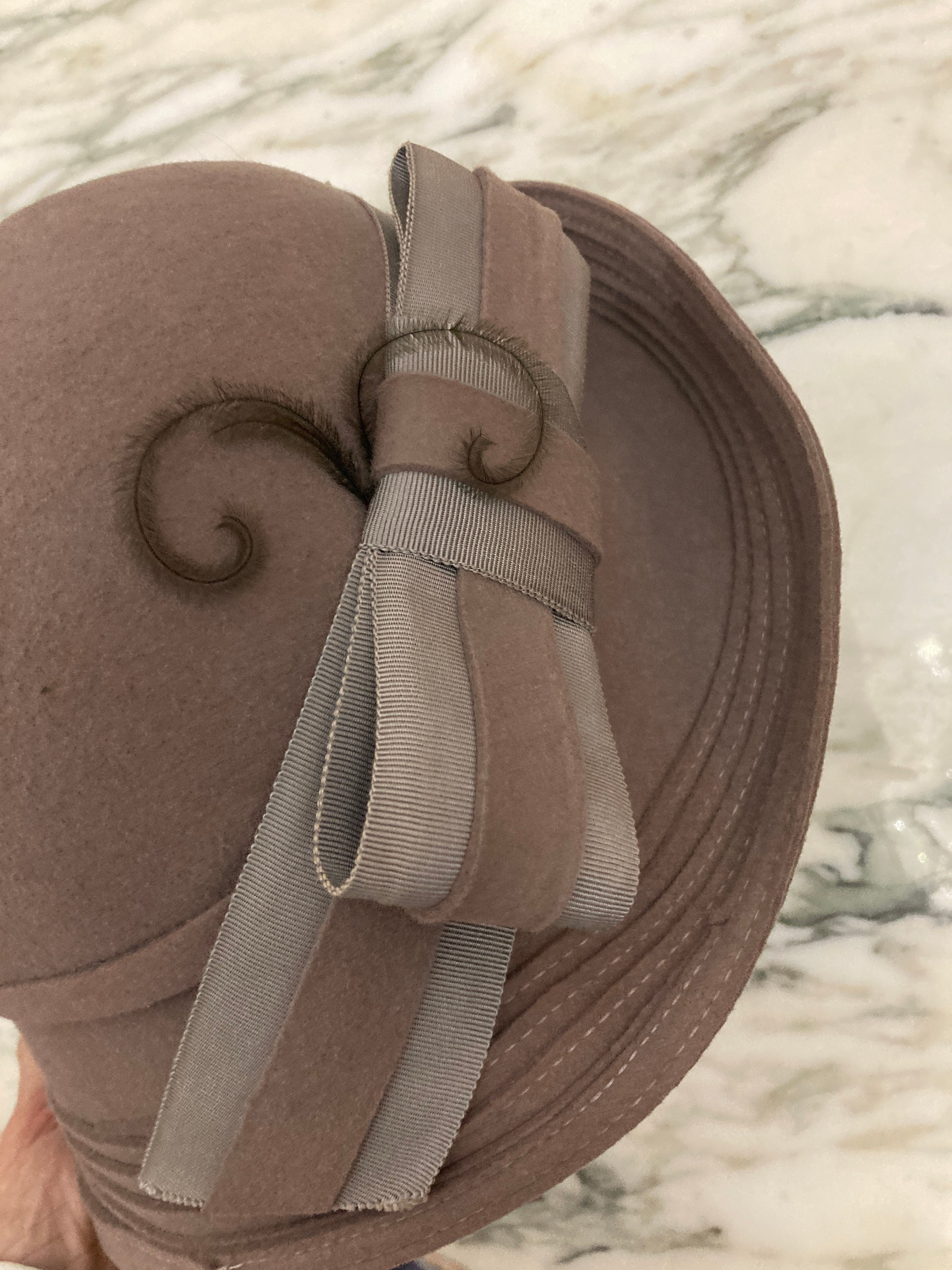 Vintage Mr. John Classic Wool Cloche Hat, Bow Trim - Etsy display picture 2