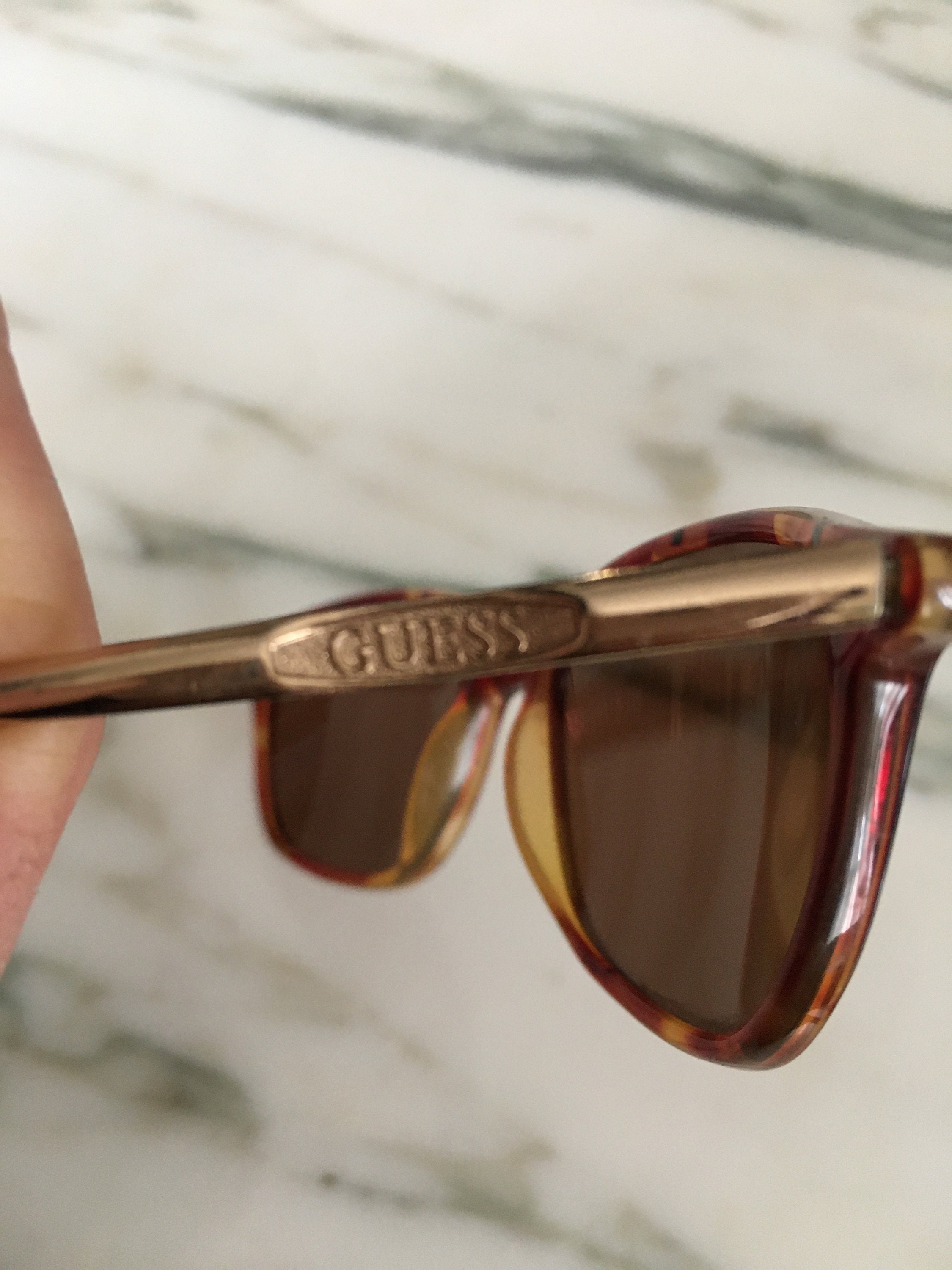 Vintage Guess Tortoiseshell Sunglasses - 1990s Designer  display picture 3