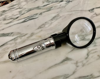Ibeam Watches, Watch With Magnifying Lens and Flashlight  display picture 1