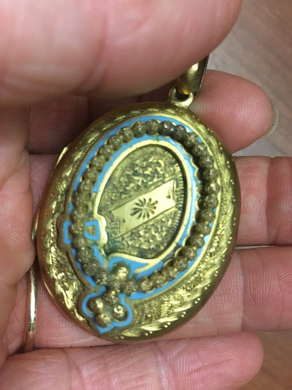 Victorian locket, antique Locket, Etched locket, … - image 3