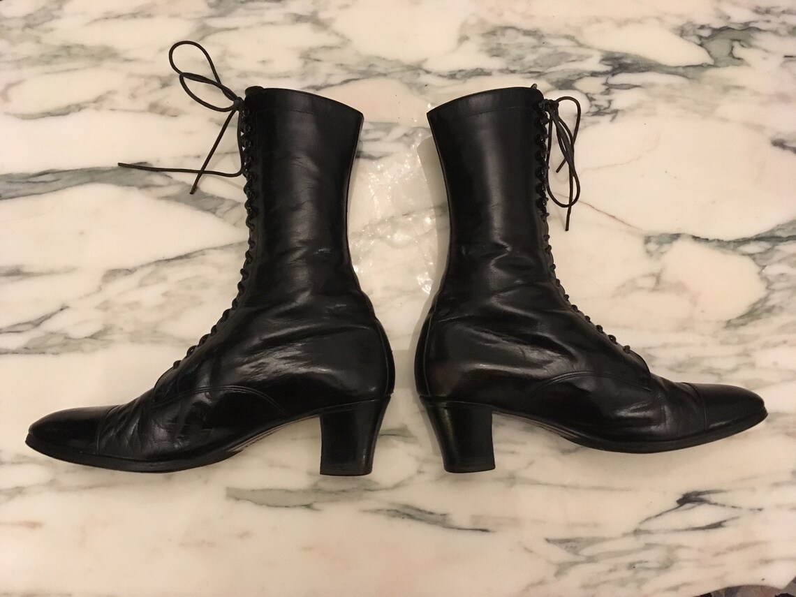 granny boots black