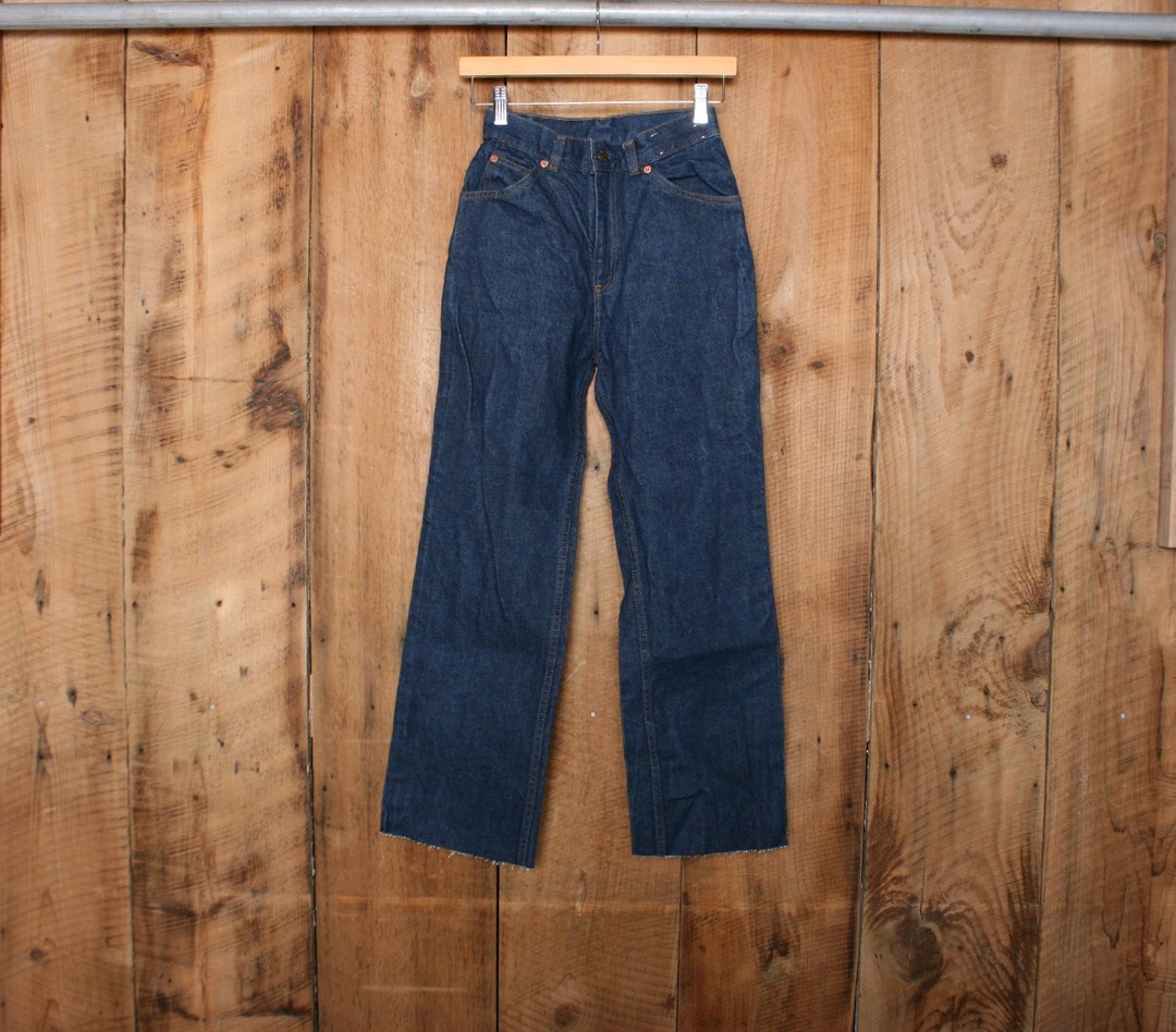 Sz. 5 (fit Smaller - Measure 23x27) | Vintage LEVIS 26048-0214